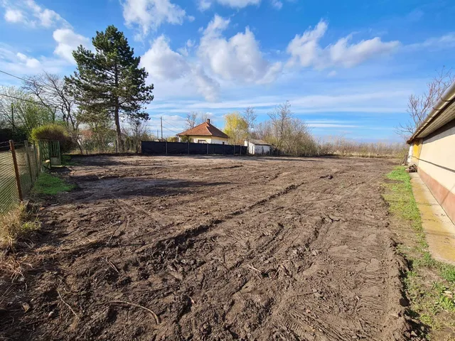 Eladó telek Tápiószele, Erika köz 1089 nm