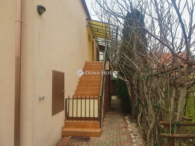 Eladó ház Pécs 240 nm