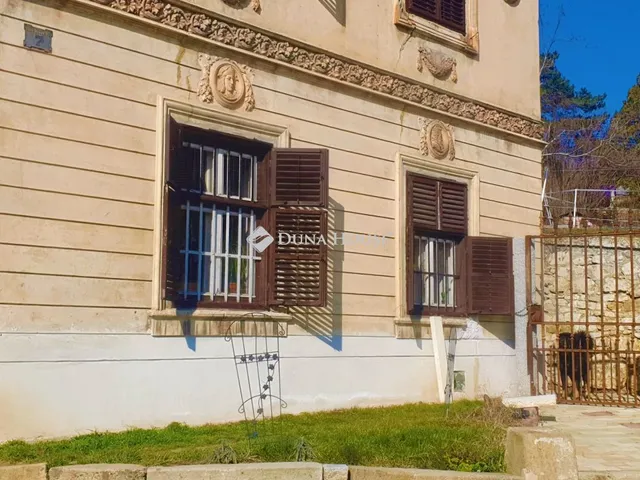 Eladó ház Pécs 200 nm