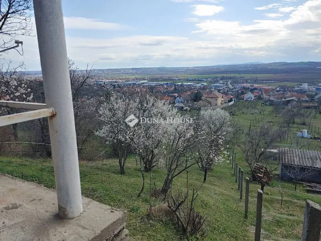 Eladó telek Pécs, Makratető dűlő 1009 nm