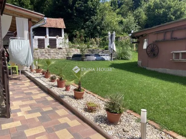 Eladó ház Pécs 250 nm