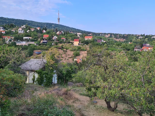 Eladó telek Pécs 890 nm