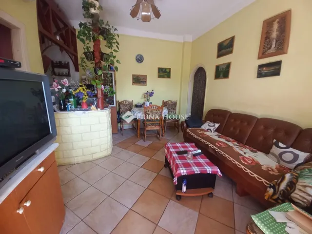 Eladó lakás Pécs 64 nm