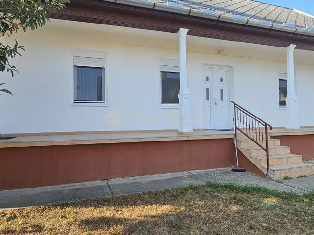 Eladó ház Geresdlak 70 nm