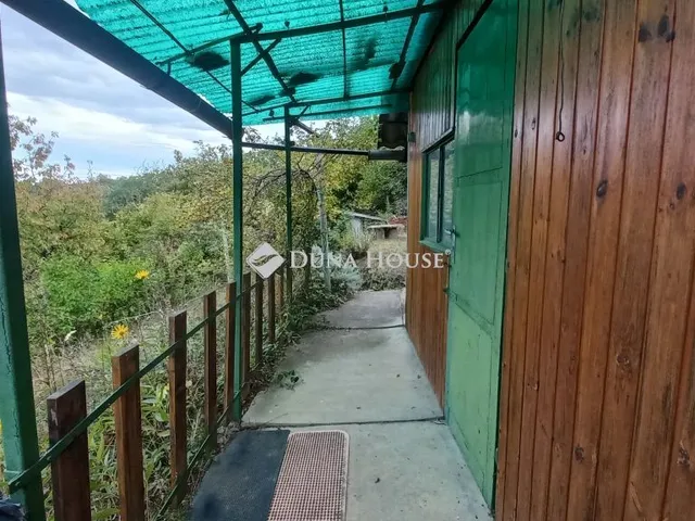 Eladó telek Kökény 1342 nm