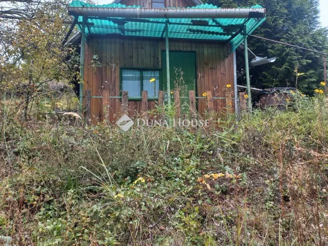 Eladó telek Kökény 1342 nm