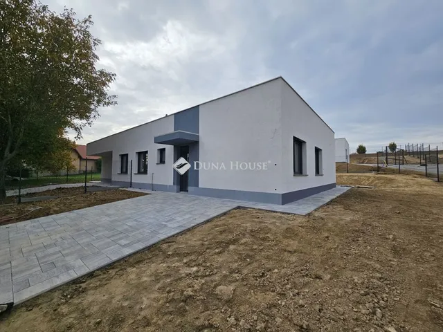 Eladó ház Pécs 97 nm