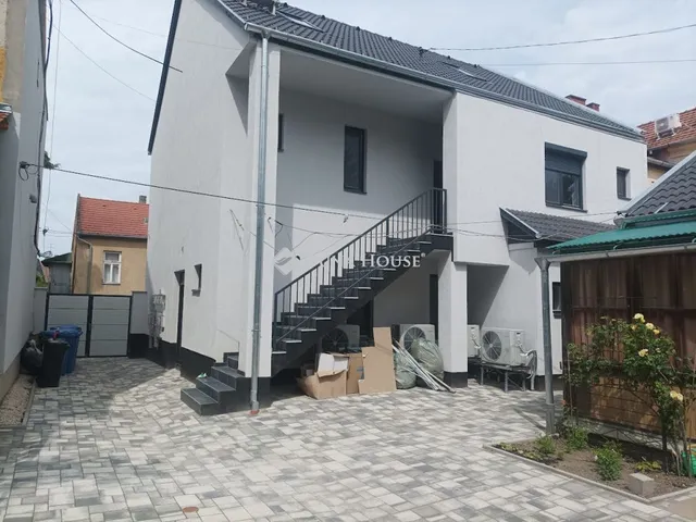 Eladó lakás Pécs 44 nm
