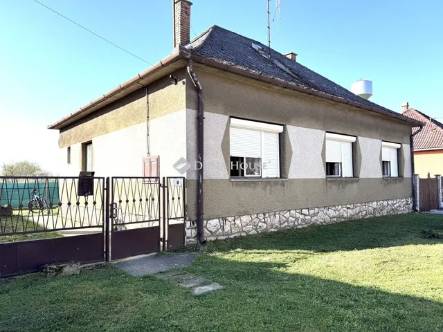 Eladó ház Sellye 99 nm