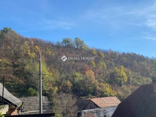Eladó telek Pécs 2640 nm