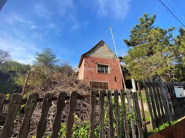 Eladó telek Pécs, Középdeindoli út 2640 nm