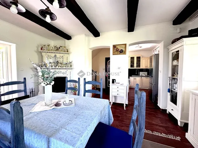 Eladó ház Zamárdi 250 nm