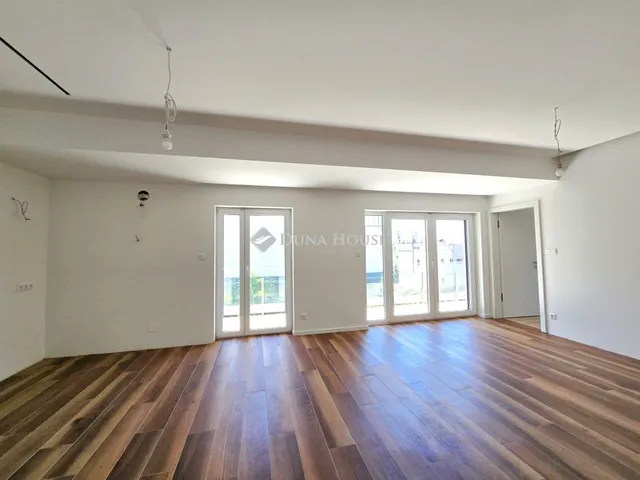 Eladó lakás Pécs 106 nm
