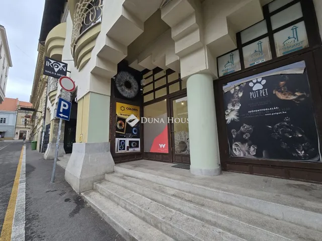 Kiadó kereskedelmi és ipari ingatlan Pécs, Kazinczy utca 37 nm
