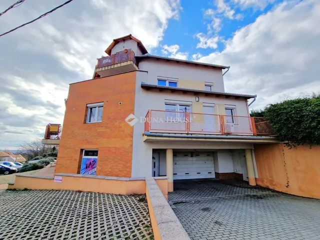 Kiadó kereskedelmi és ipari ingatlan Pécs 57 nm