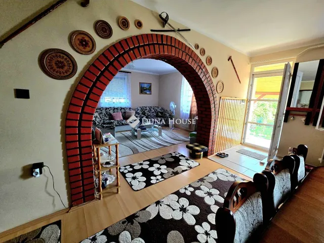 Eladó ház Kővágószőlős, Nyírfa utca 104 nm