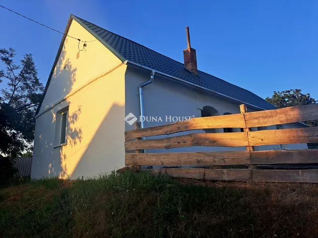 Eladó ház Baksa, Kossuth Lajos utca 81 nm