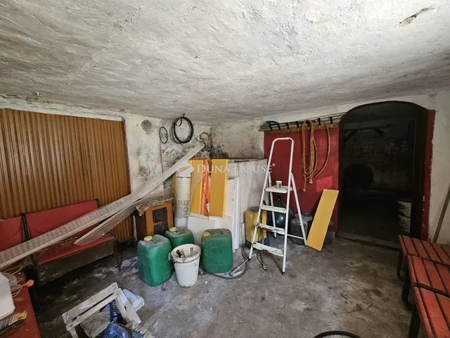 Eladó telek Pécs 1166 nm