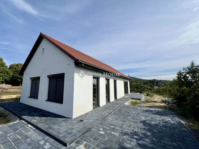 Eladó ház Pécs, Kismélyvölgy-hegyhát dűlő 115 nm