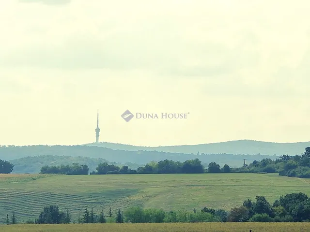 Eladó telek Hosszúhetény 3500 nm