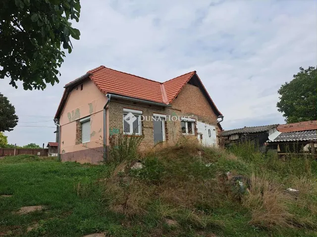 Eladó ház Töttös, Kossuth Lajos utca 62 nm
