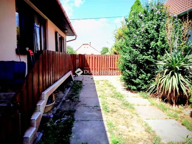 Eladó ház Csátalja, Kossuth Lajos utca 90 nm