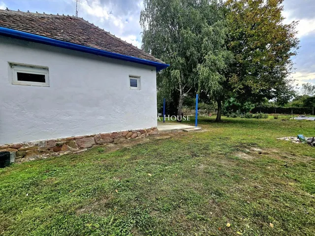 Eladó ház Kővágótőttős, Külterület 52 nm