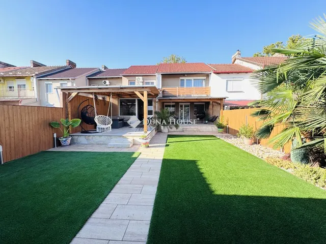 Eladó ház Harkány, Than Károly utca 160 nm