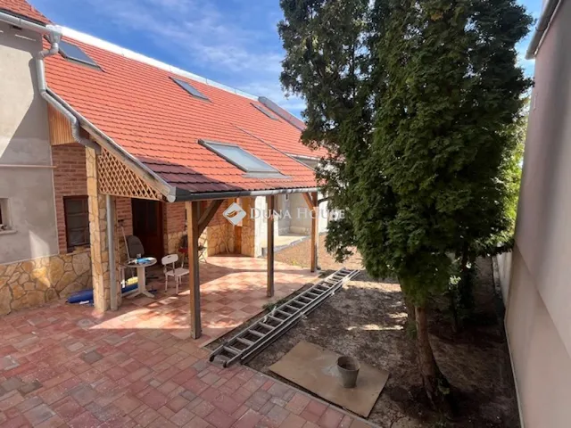 Eladó lakás Pécs 69 nm