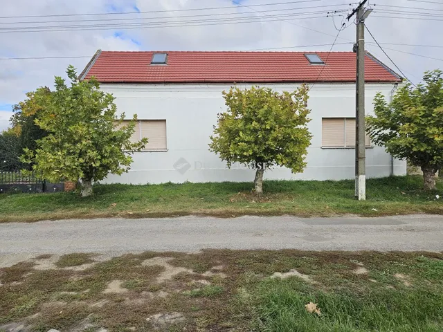 Eladó ház Gerde 130 nm