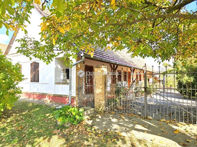 Eladó ház Geresdlak 200 nm