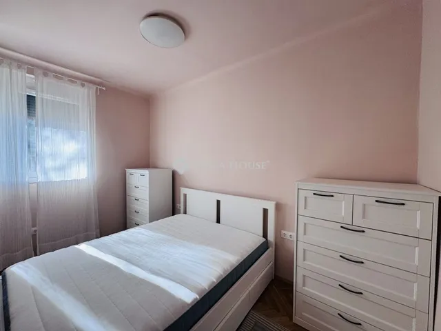 Eladó lakás Pécs, Páfrány utca 39 nm