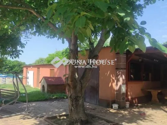 Eladó ház Bicsérd, Alkotmány utca 106 nm