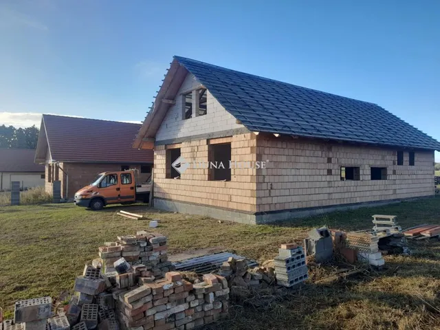 Eladó ház Maráza, Nincs utca 130 nm