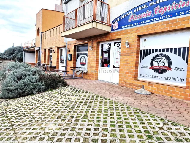 Kiadó kereskedelmi és ipari ingatlan Pécs 62 nm