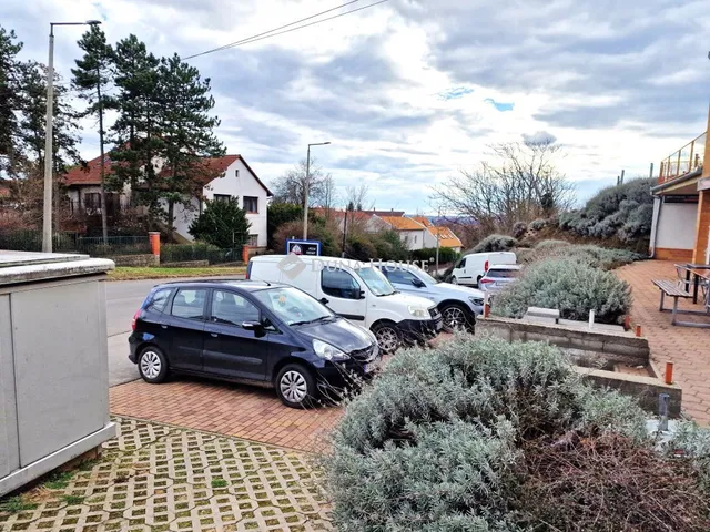 Kiadó kereskedelmi és ipari ingatlan Pécs 62 nm