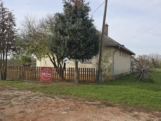 Eladó ház Görcsöny, Aszódi utca 100 nm