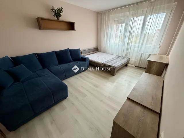 Eladó lakás Pécs, Maléter Pál út 40 nm