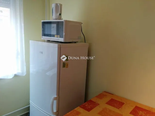 Kiadó lakás Pécs, Petőfi Sándor utca 36 nm