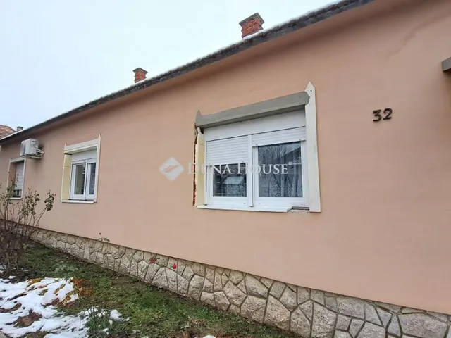 Eladó ház Diósviszló 150 nm