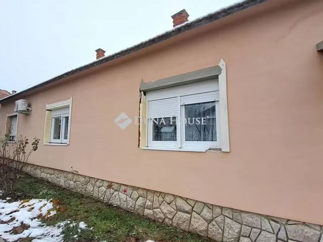 Eladó ház Diósviszló 150 nm