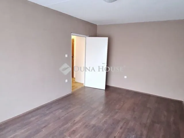 Kiadó lakás Pécs, Maléter Pál út 39 nm