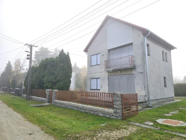 Eladó üdülő és hétvégi ház Balatonfenyves 90 nm