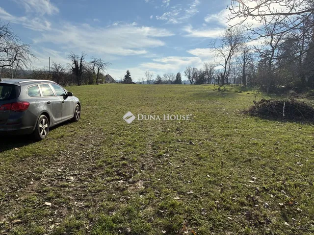 Eladó telek Gyód, Szőlőhegy 3084 nm