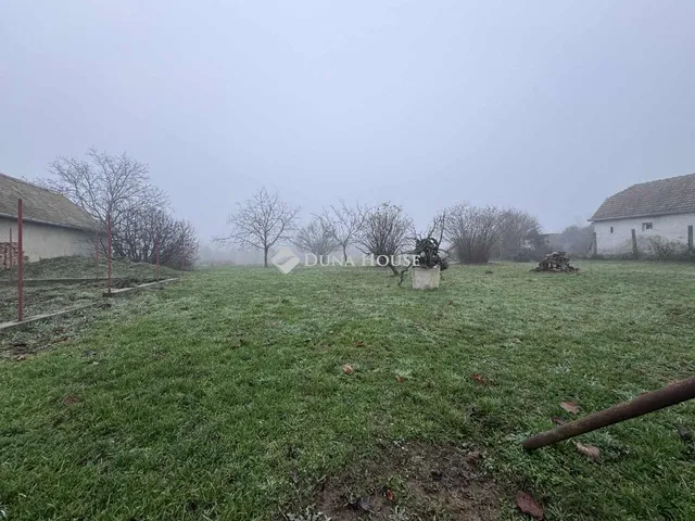 Eladó telek Bisse, Kossuth Lajos utca 3400 nm
