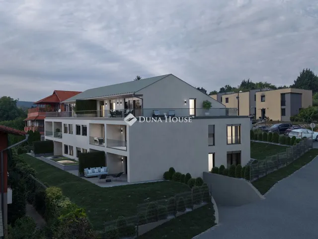 Eladó lakás Pécs 74 nm