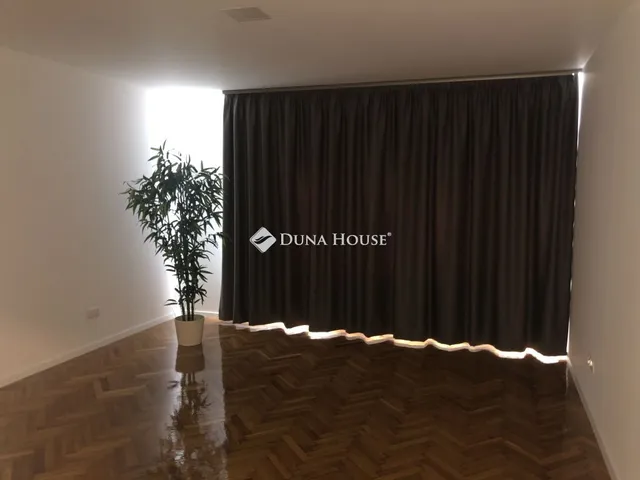 Eladó lakás Pécs, Rákóczi út 66 nm