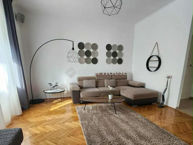 Eladó lakás Pécs 102 nm