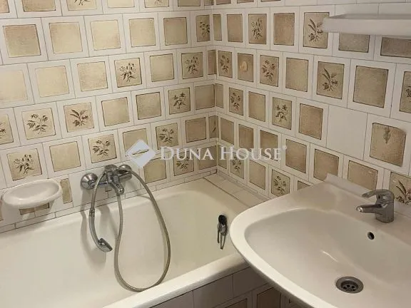 Kiadó lakás Szentlőrinc, Ifjúság útja 55 nm