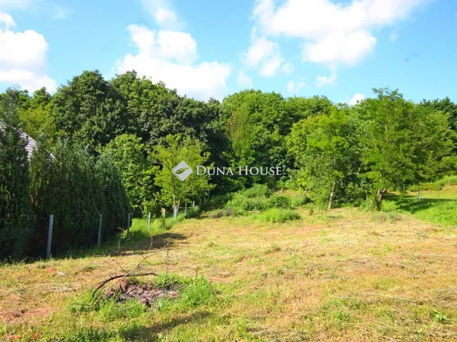Eladó telek Magyarszék 1072 nm